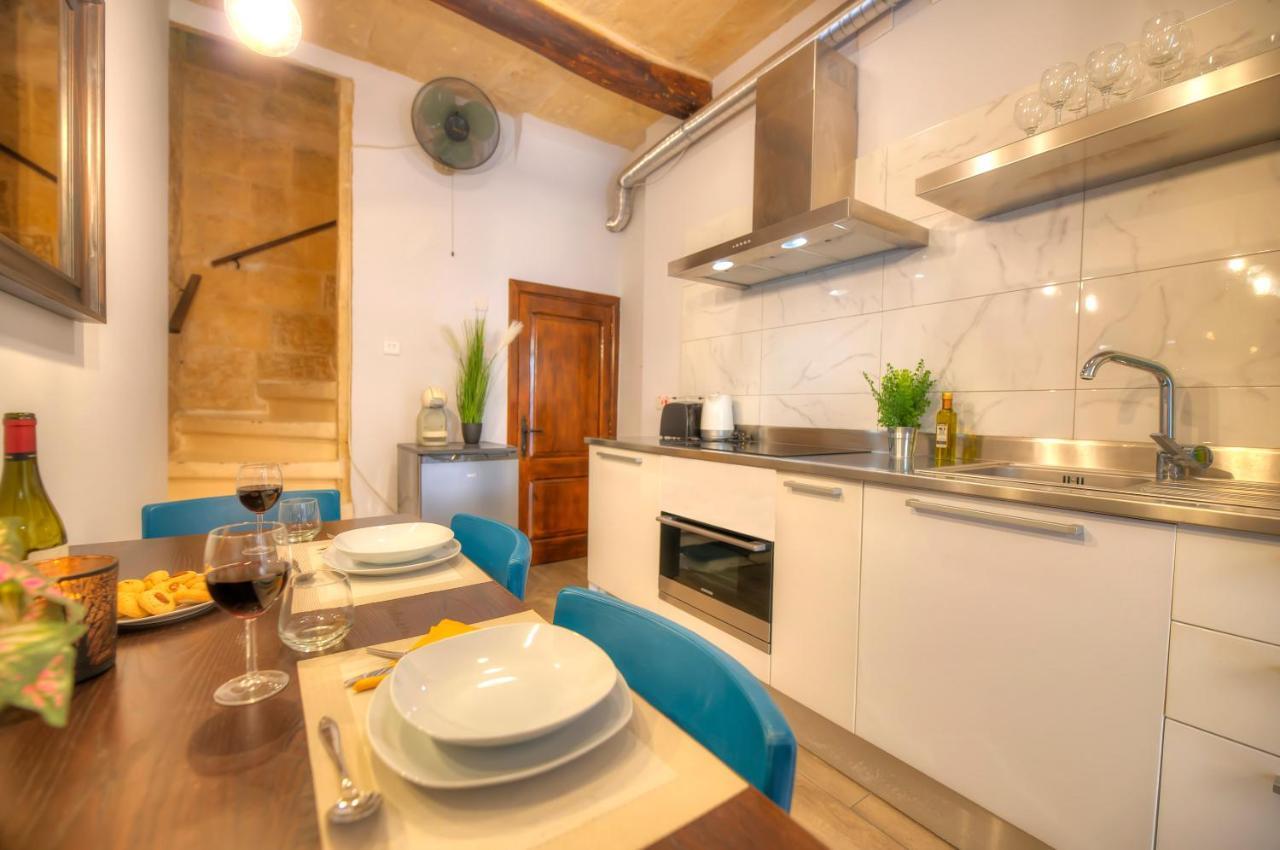 Romantic And Historical Maisonette In The Center Of Valletta Mbal1-1 Buitenkant foto